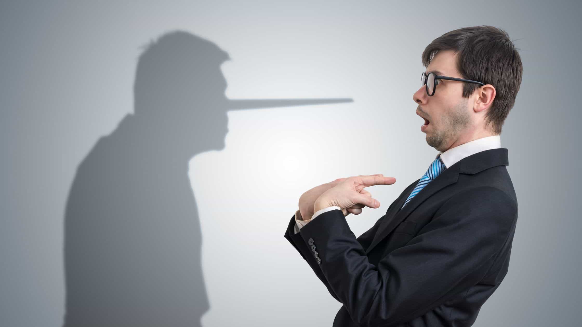 How to Manage an Employee Who Is a Pathological Liar