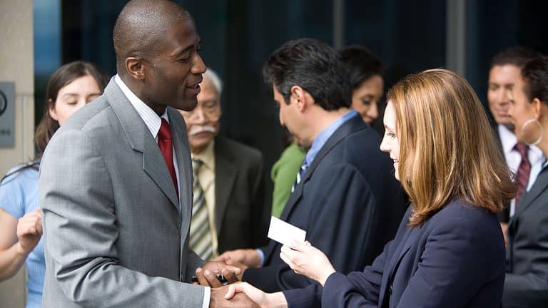 Networking is essential to professional development, and it's even more important when working in an organization. Building a network with key executives and managers can help you establish your reputation, become an integral part of the team, and make lasting organizational changes. Here are some strategies to help you build your network at work.